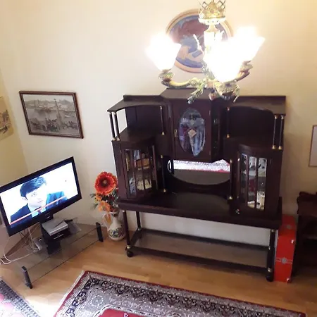 Nam.jana Palacha Appartement *