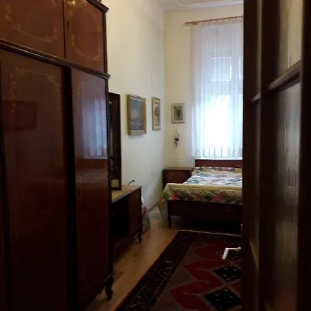 Nam.jana Palacha Appartement *