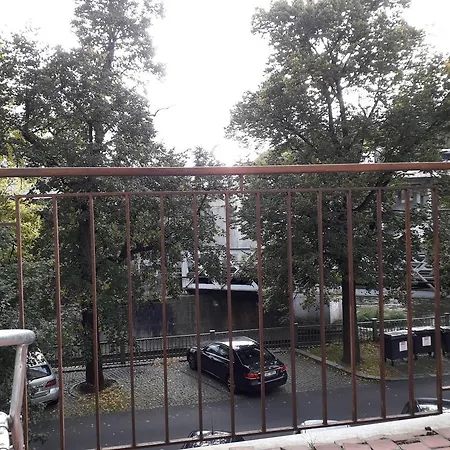Nam.jana Palacha *